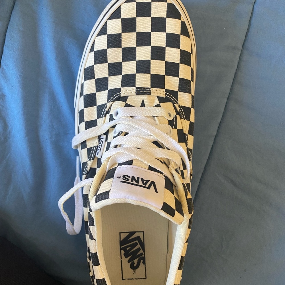 It’s brand new. Never Worn! - Picture 3 of 5